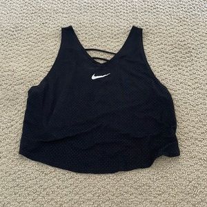 Barry’s x Nike workout top